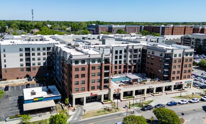320 West Magnolia apartment complex in Auburn, Alabama with brickwork from C&C Masonry