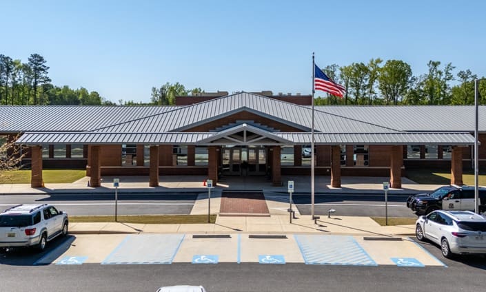 Woodland Pines Elementary located in Auburn, Alabama with brickwork from C&C Masonry